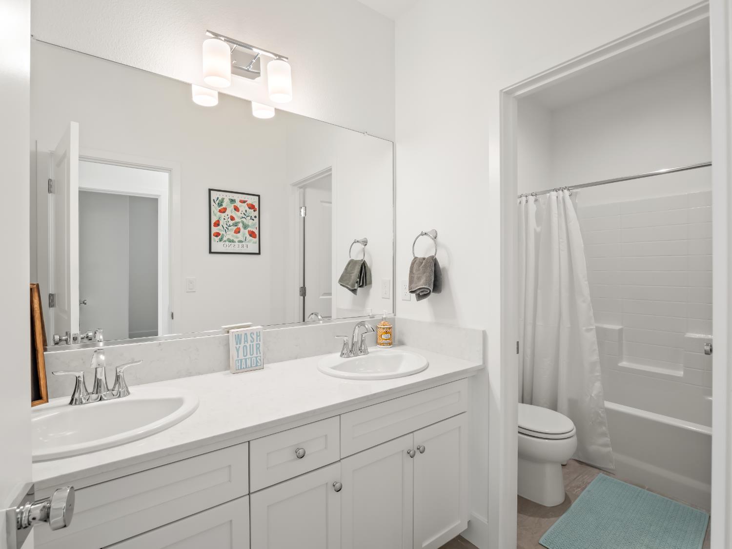 4486 Crown Bluffs Dr, Madera, CA 93636