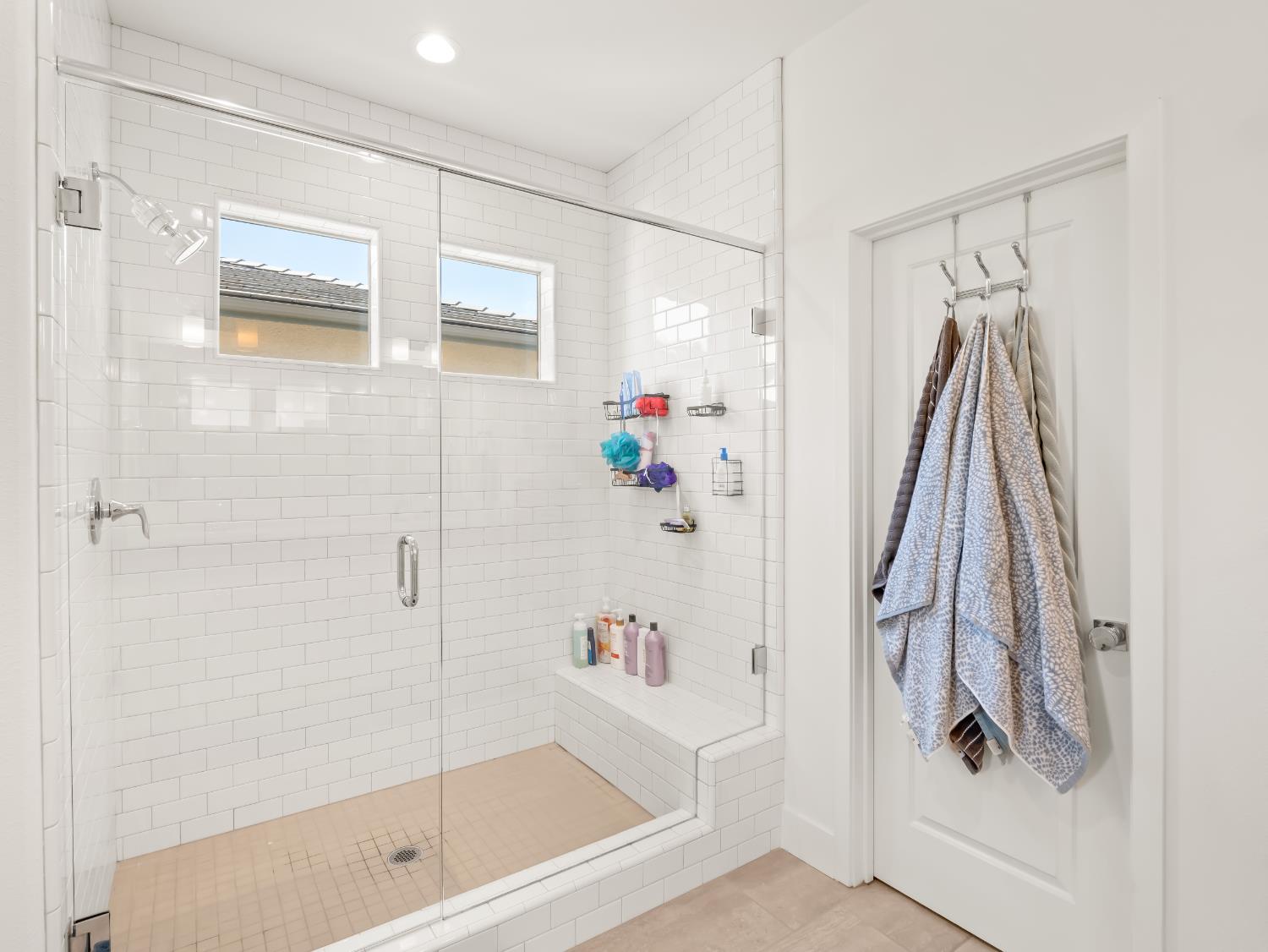 4486 Crown Bluffs Dr, Madera, CA 93636