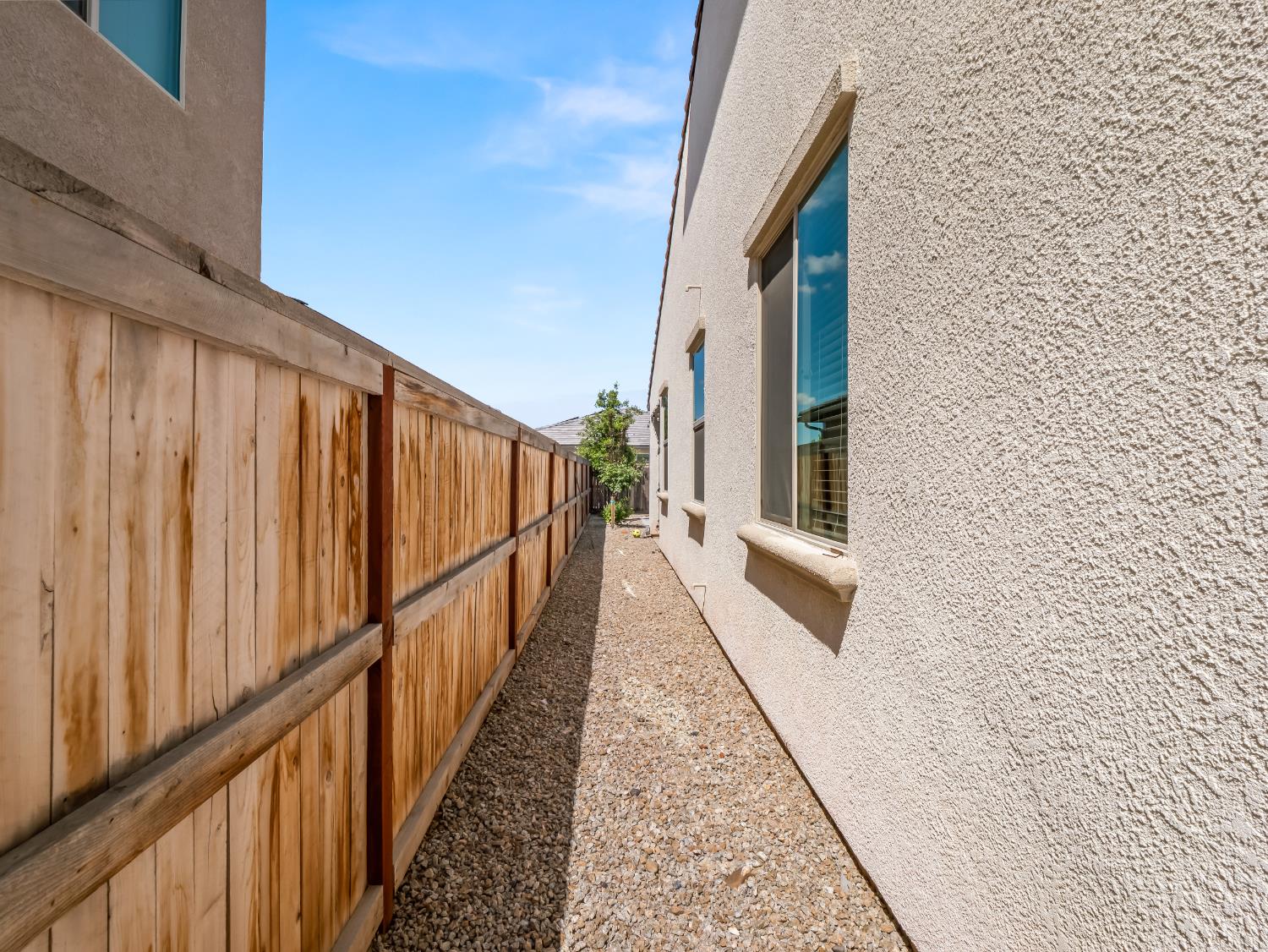 4486 Crown Bluffs Dr, Madera, CA 93636