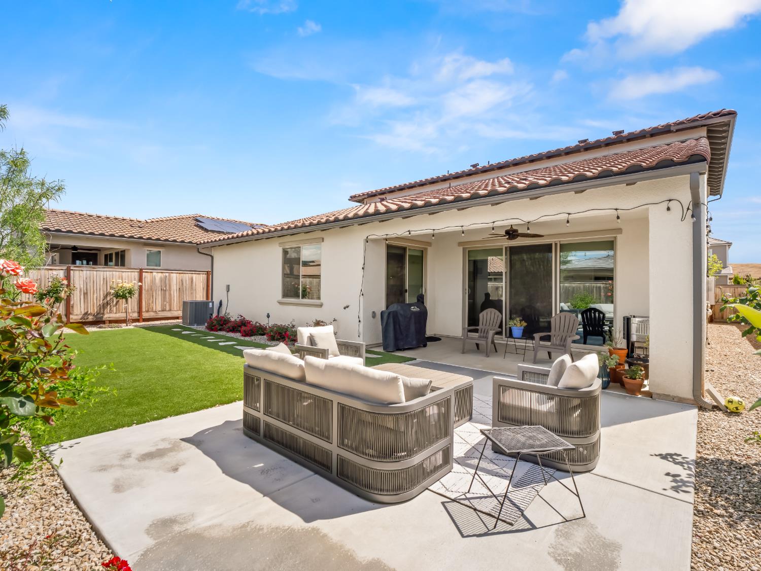 4486 Crown Bluffs Dr, Madera, CA 93636