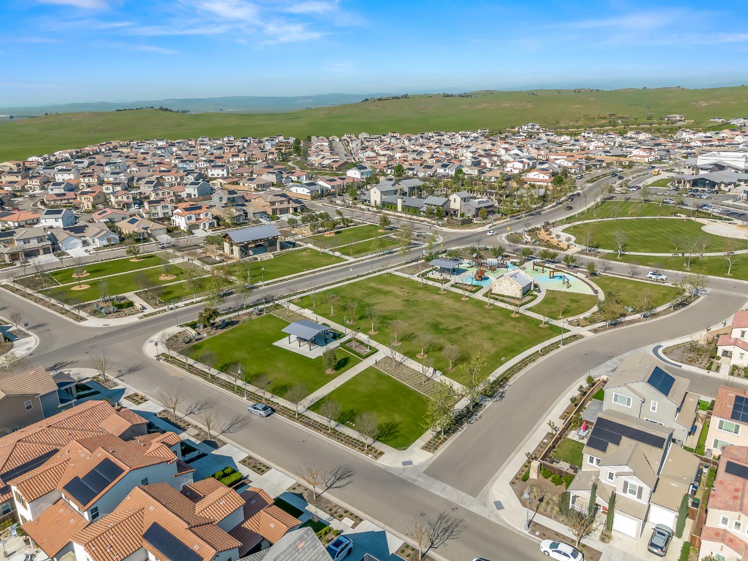 4486 Crown Bluffs Dr, Madera, CA 93636