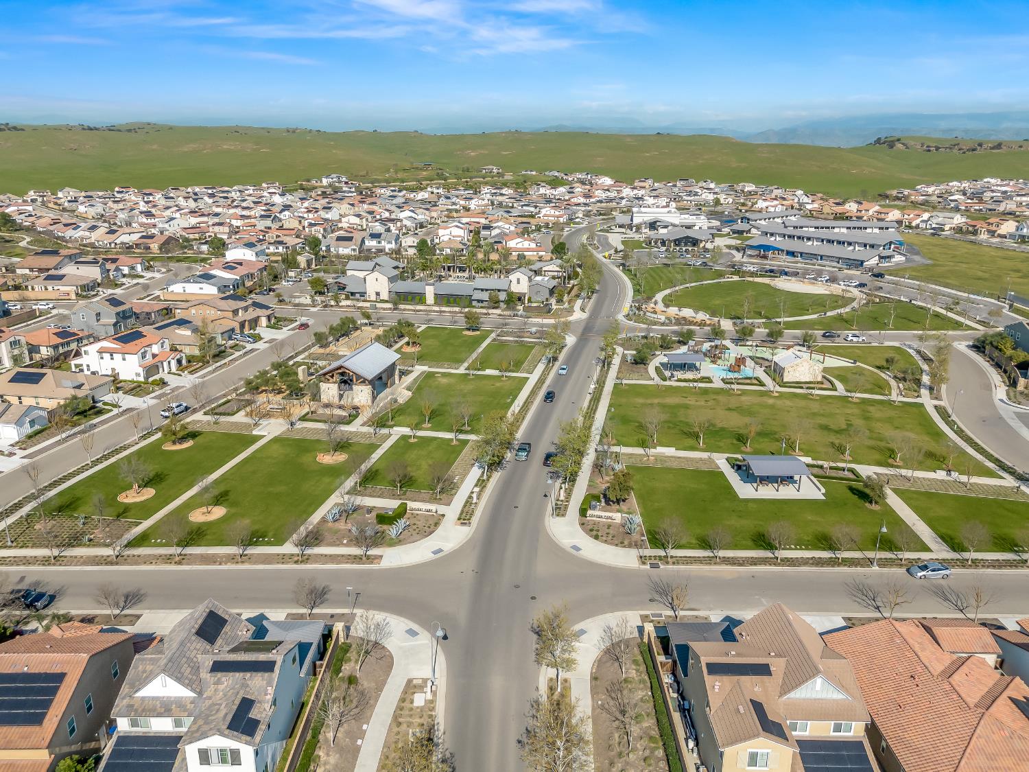 4486 Crown Bluffs Dr, Madera, CA 93636