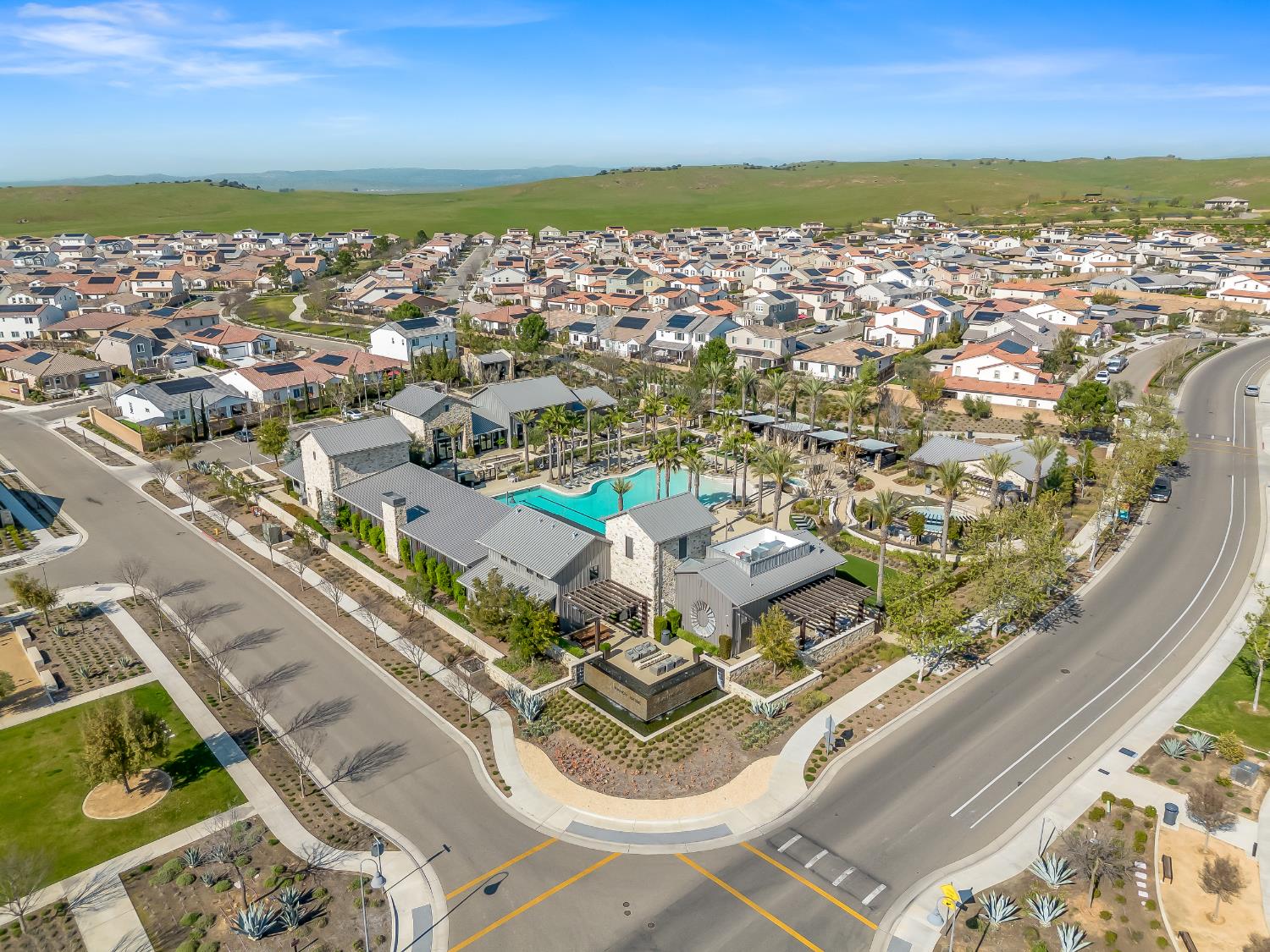 4486 Crown Bluffs Dr, Madera, CA 93636