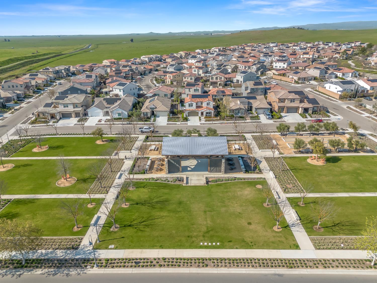 4486 Crown Bluffs Dr, Madera, CA 93636