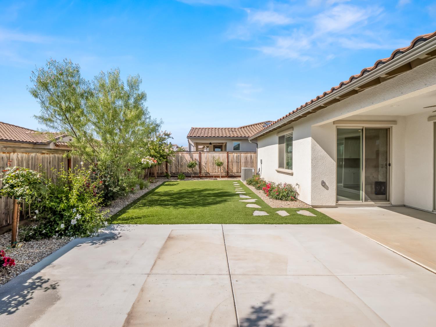 4486 Crown Bluffs Dr, Madera, CA 93636