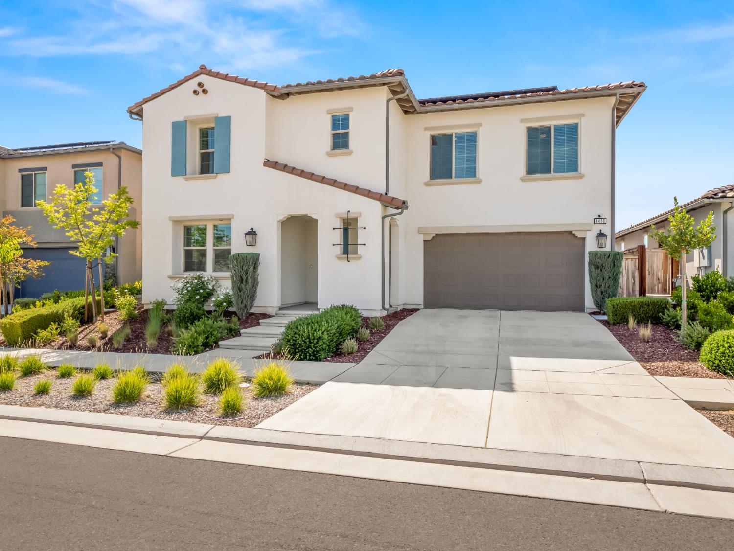 4486 Crown Bluffs Dr, Madera, CA 93636