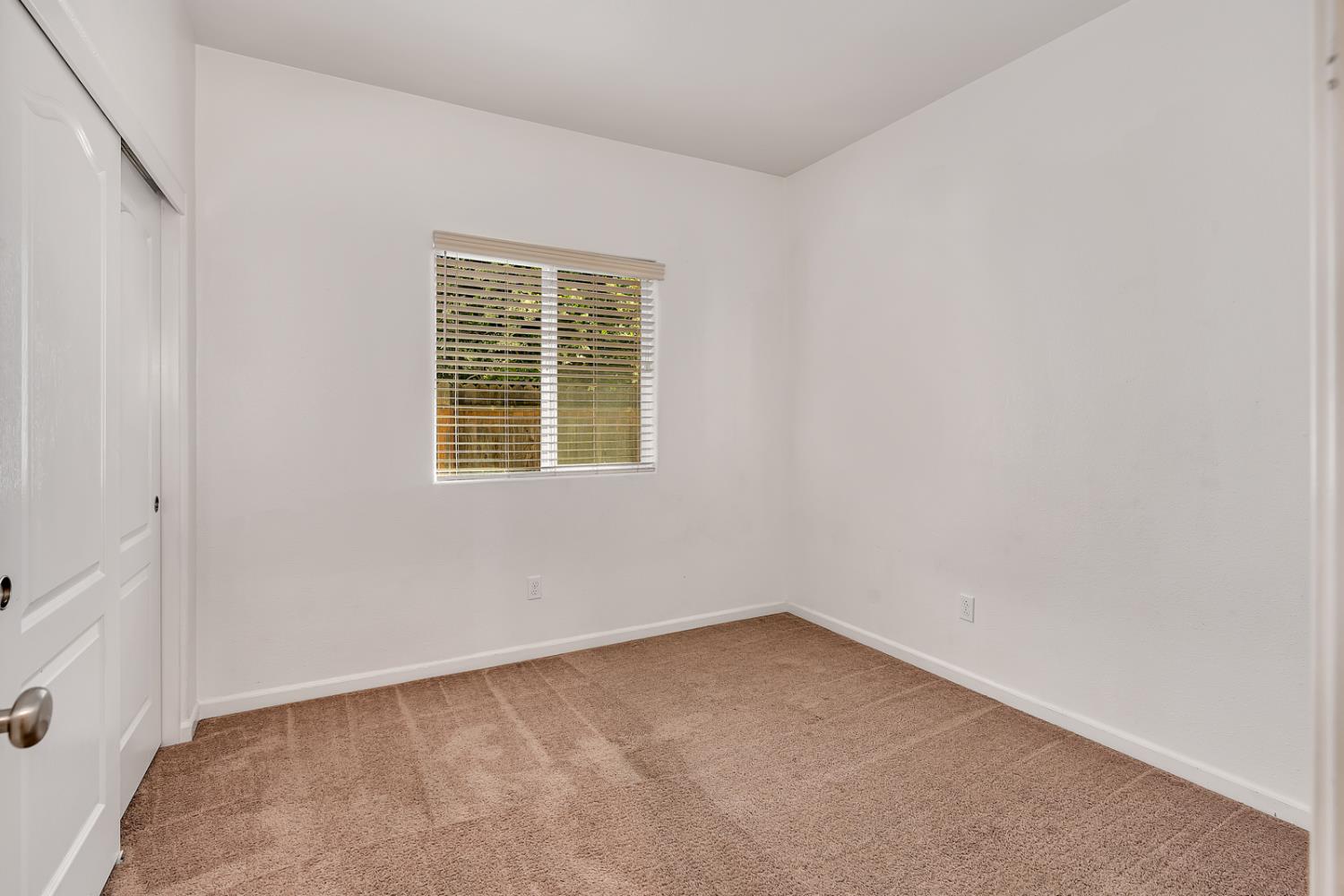 443 Jacobs Dr, Merced, CA 95348