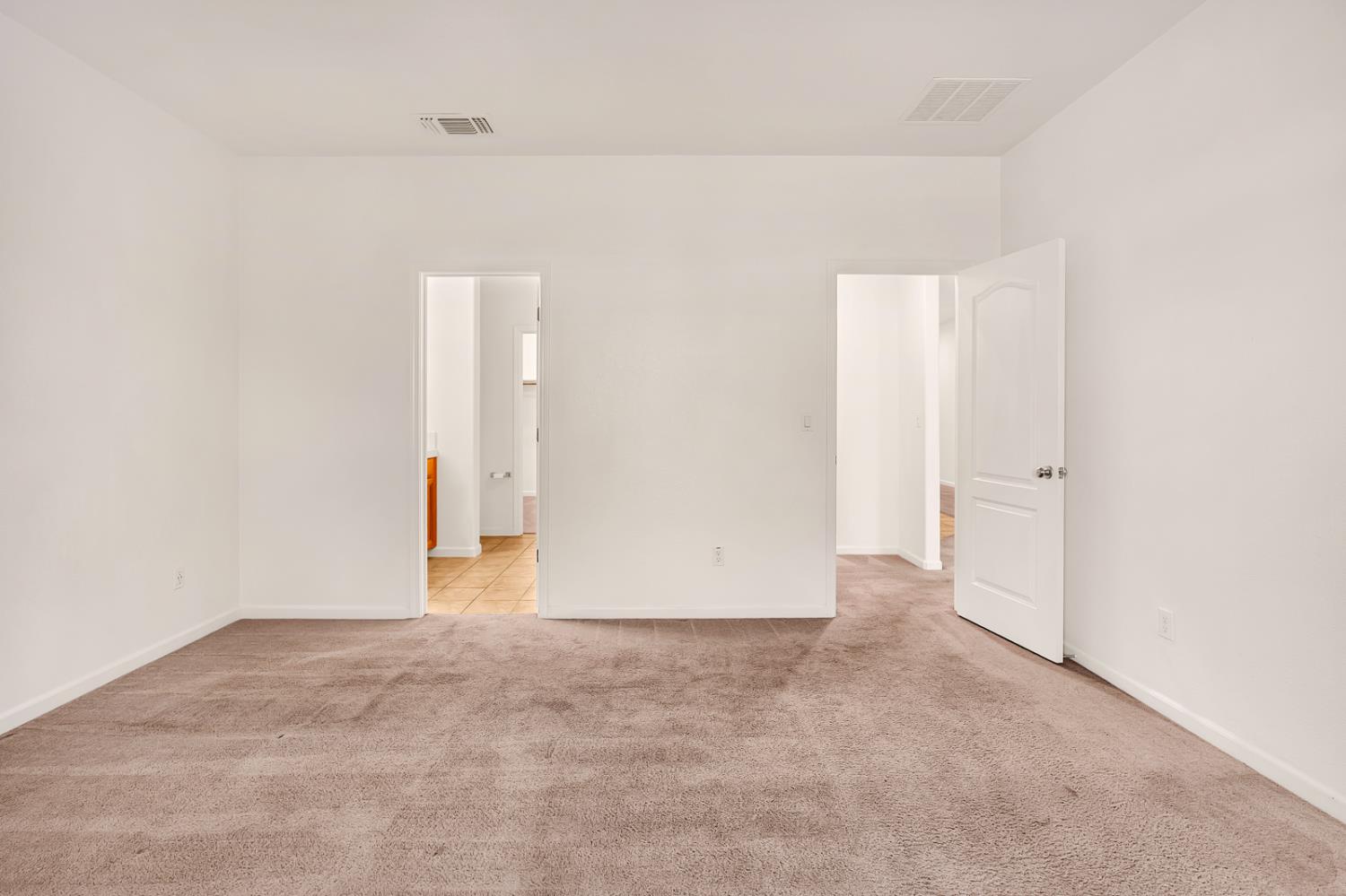 443 Jacobs Dr, Merced, CA 95348