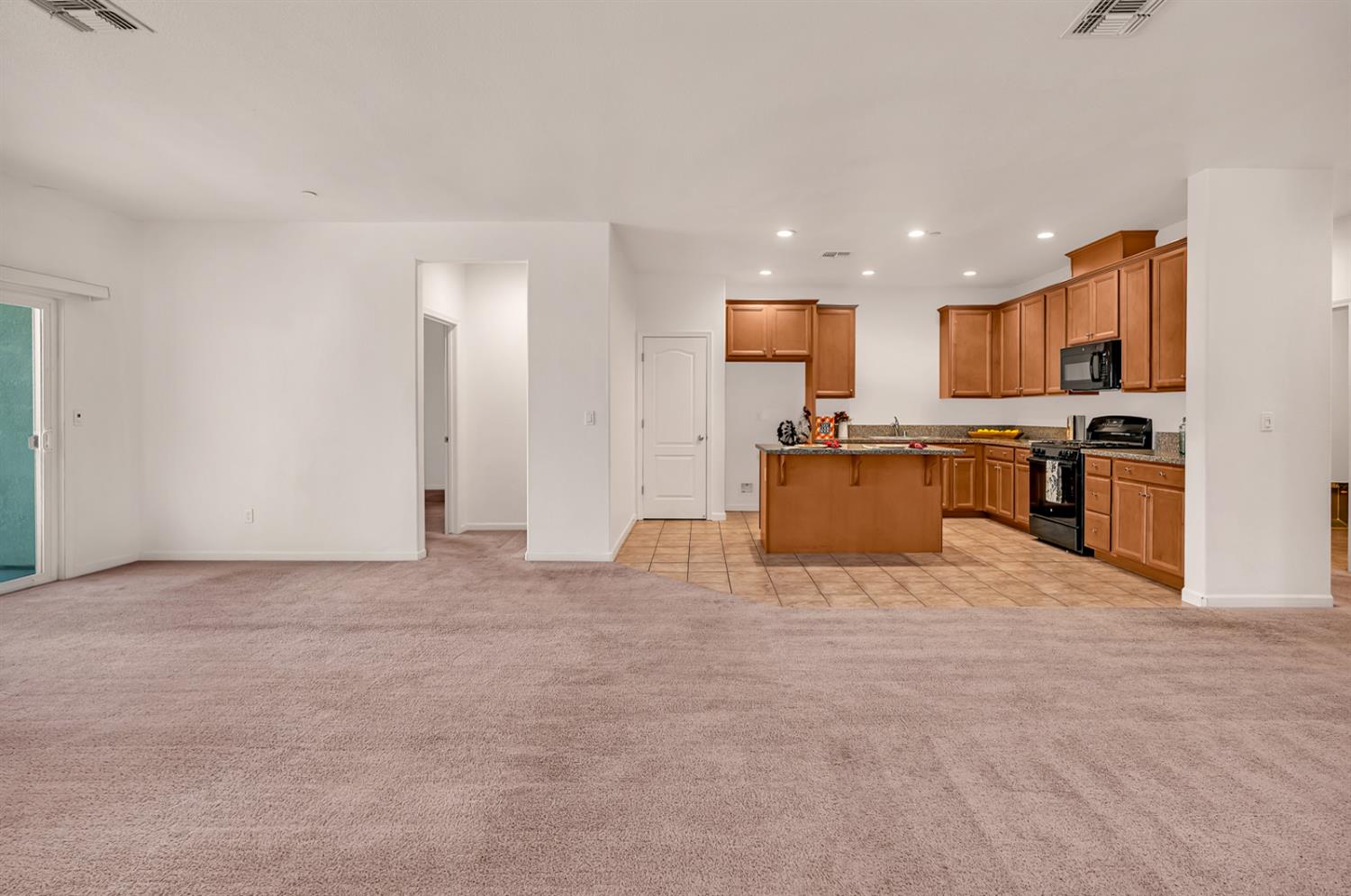 443 Jacobs Dr, Merced, CA 95348