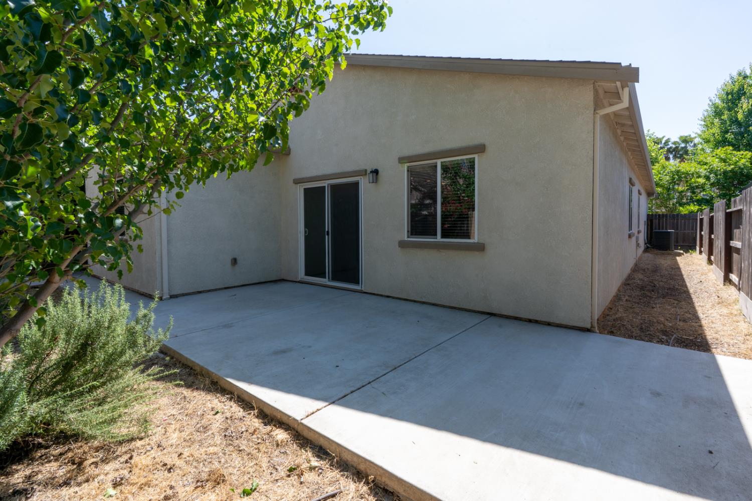 443 Jacobs Dr, Merced, CA 95348