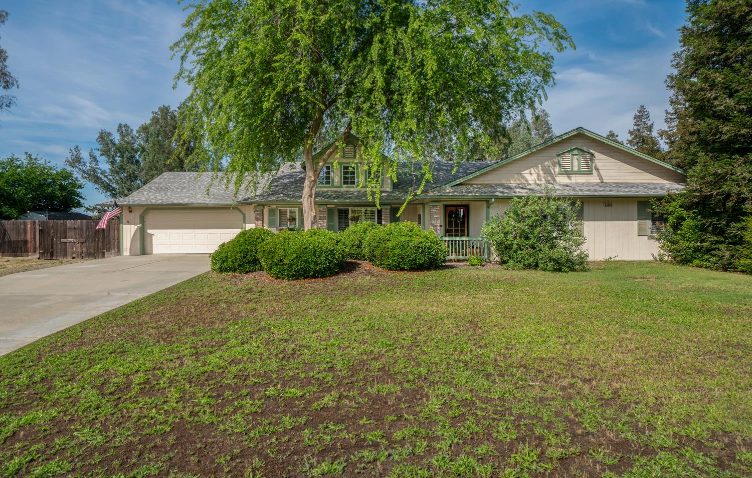 22052 Melrose Ct, Madera, CA 93638