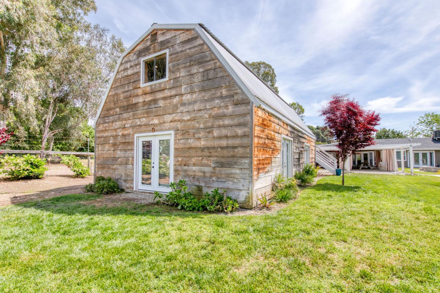 12215 N Friant Rd, Fresno, CA 93730