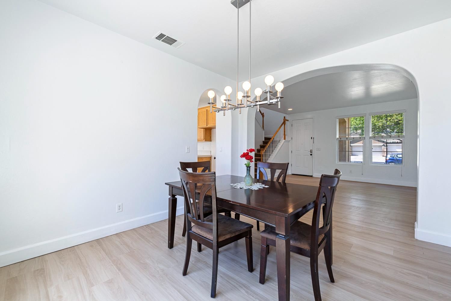 7087 E Fedora Ave E, Fresno, CA 93737