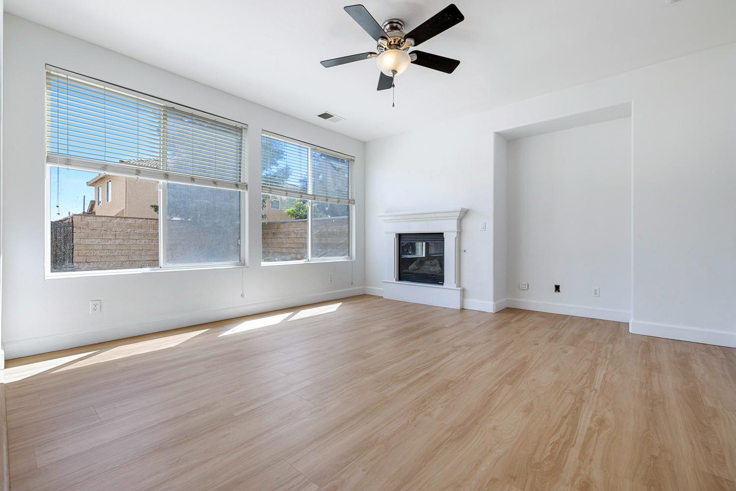 7087 E Fedora Ave E, Fresno, CA 93737