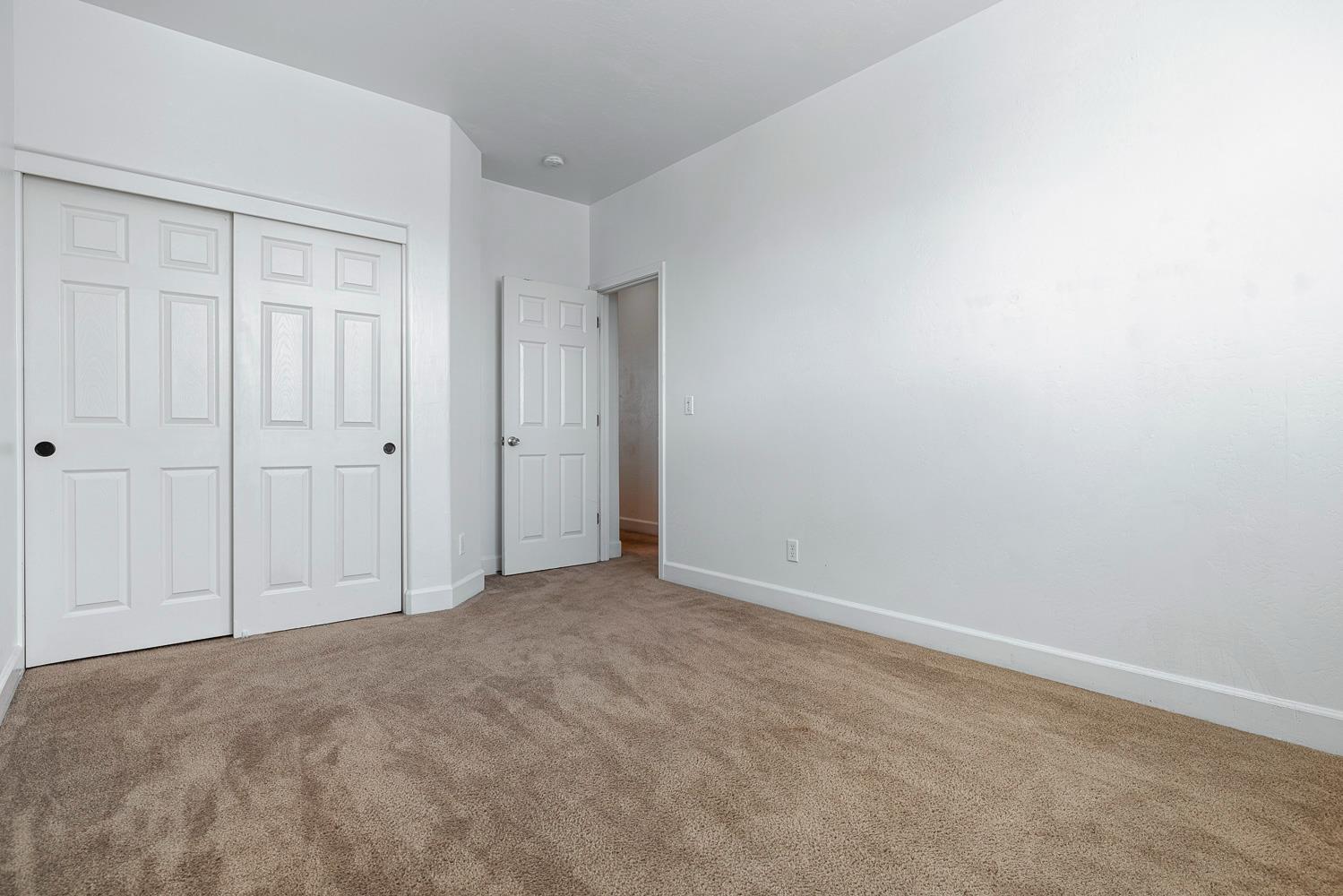 7087 E Fedora Ave E, Fresno, CA 93737