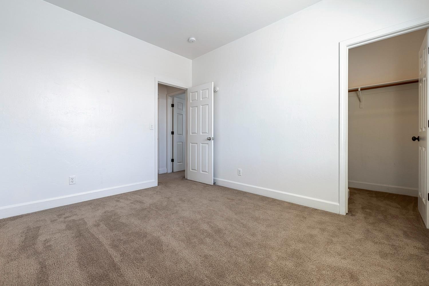 7087 E Fedora Ave E, Fresno, CA 93737