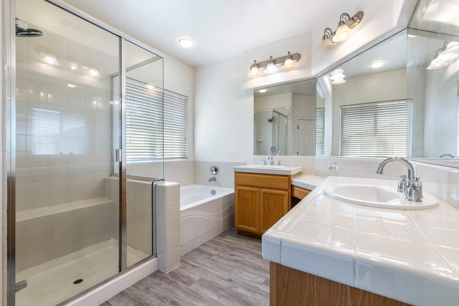 7087 E Fedora Ave E, Fresno, CA 93737