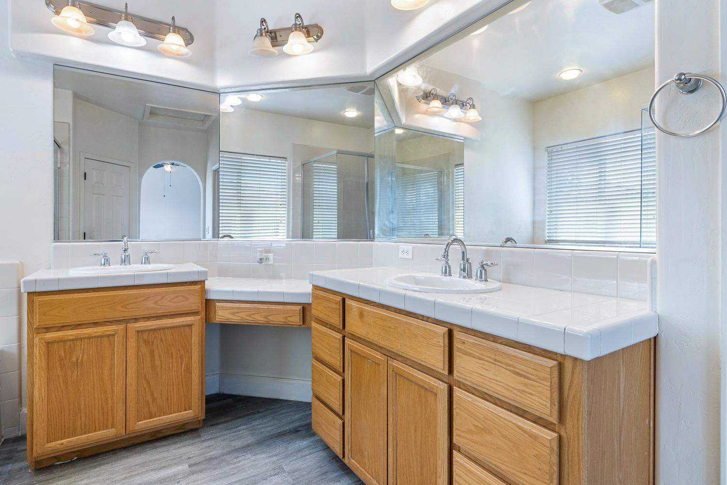 7087 E Fedora Ave E, Fresno, CA 93737