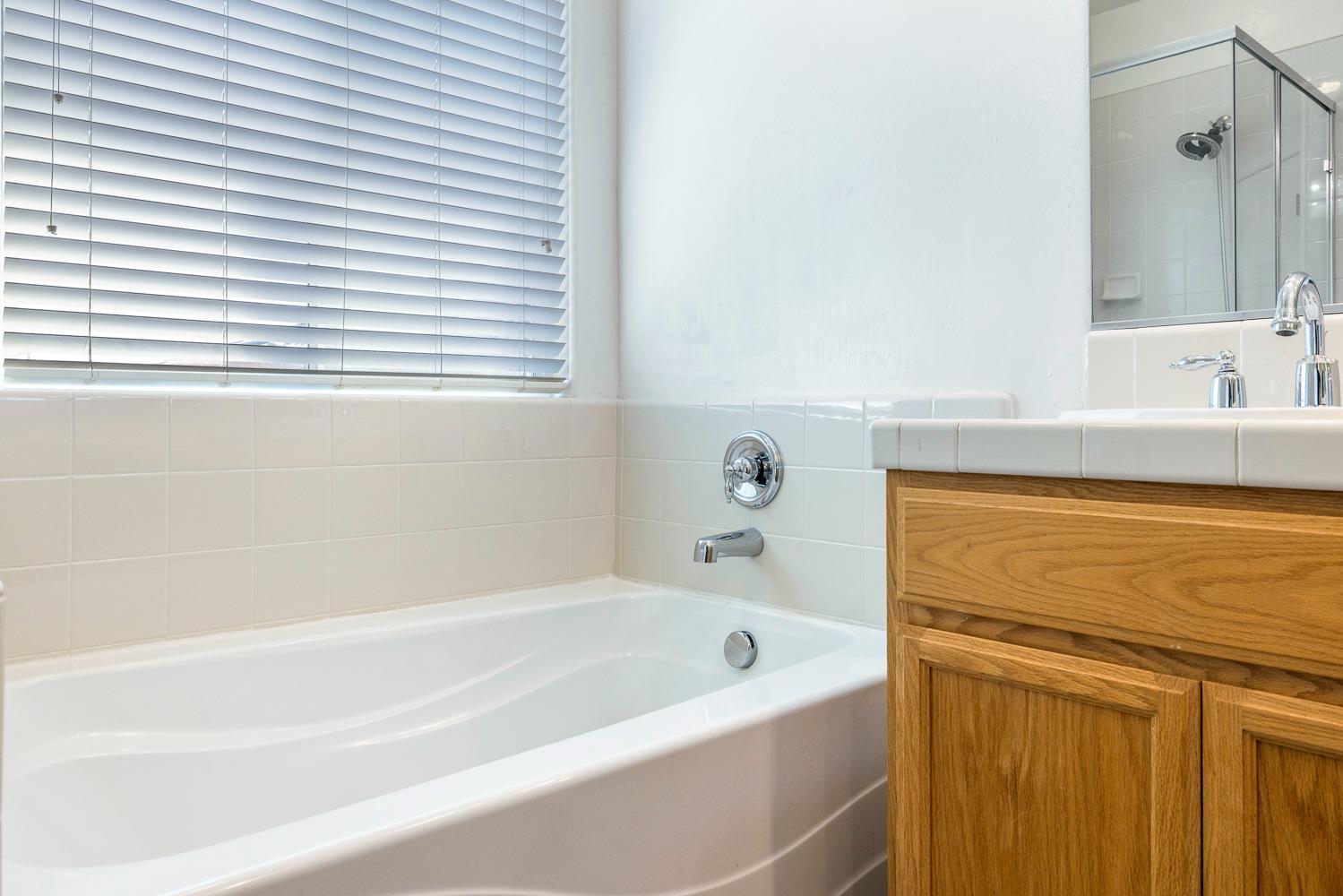 7087 E Fedora Ave E, Fresno, CA 93737