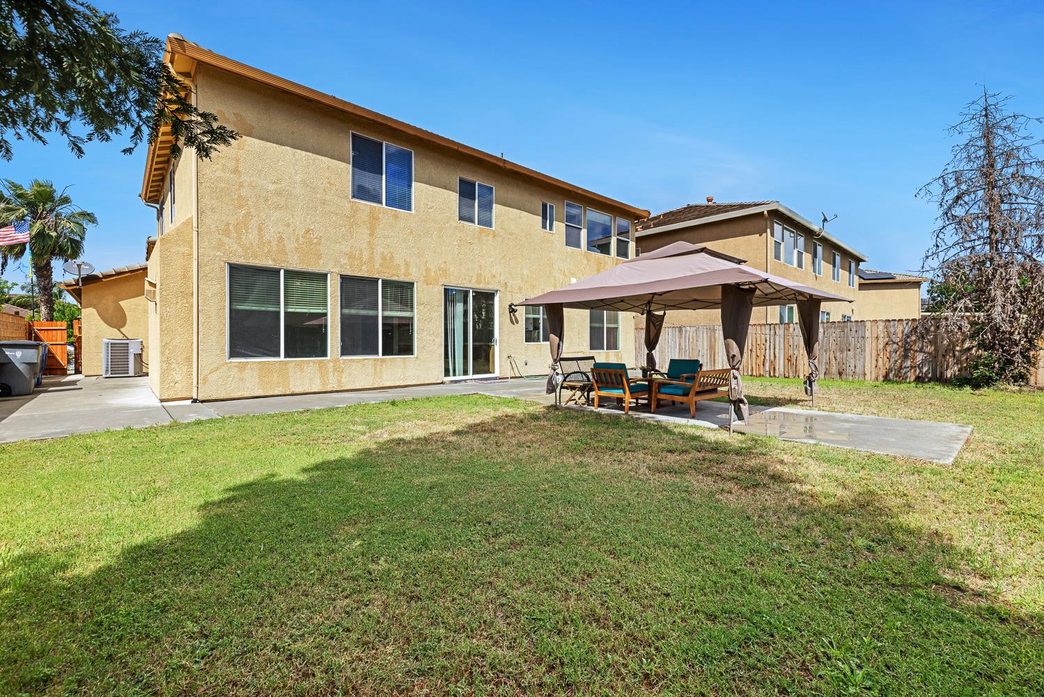 7087 E Fedora Ave E, Fresno, CA 93737