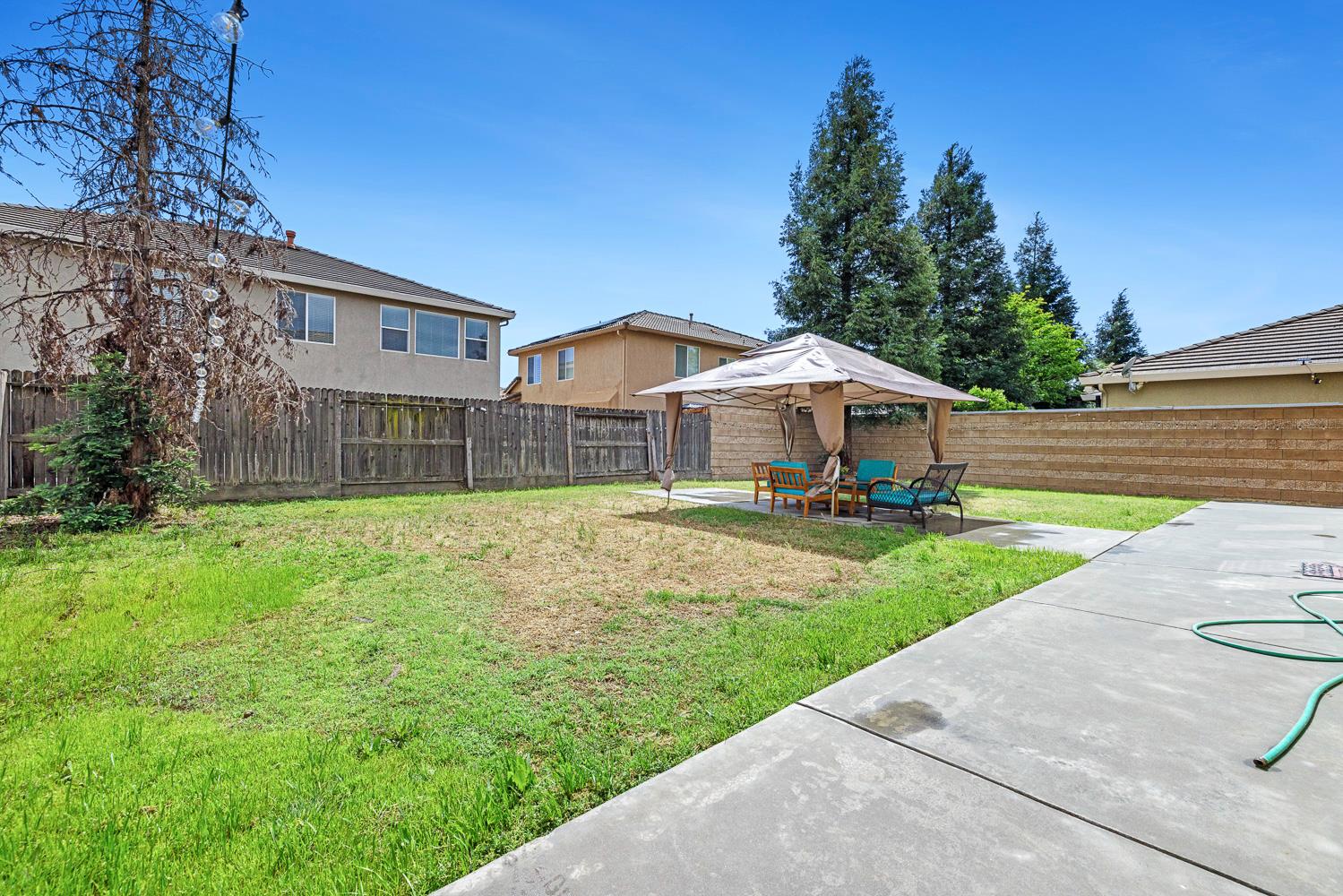 7087 E Fedora Ave E, Fresno, CA 93737