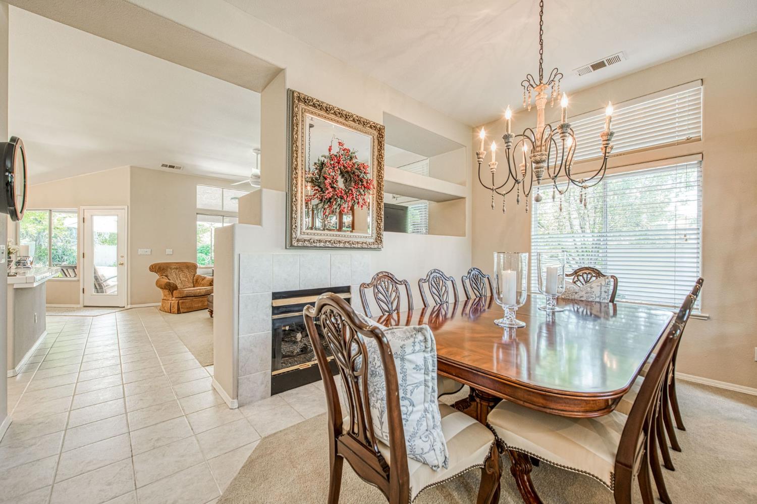 10621 N Pierpont Cir, Fresno, CA 93730