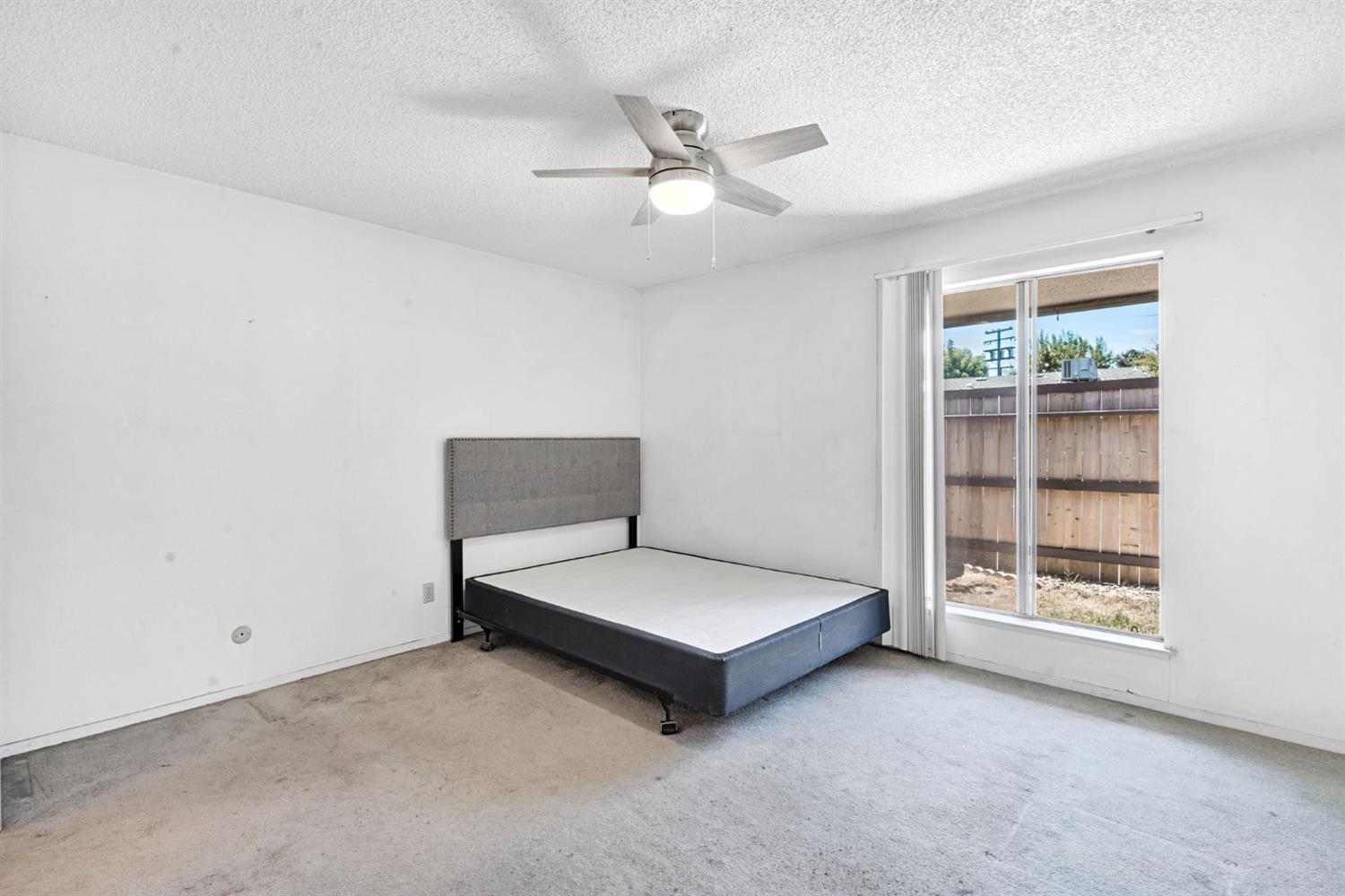 182 W Barstow Ave #A, Fresno, CA 93704