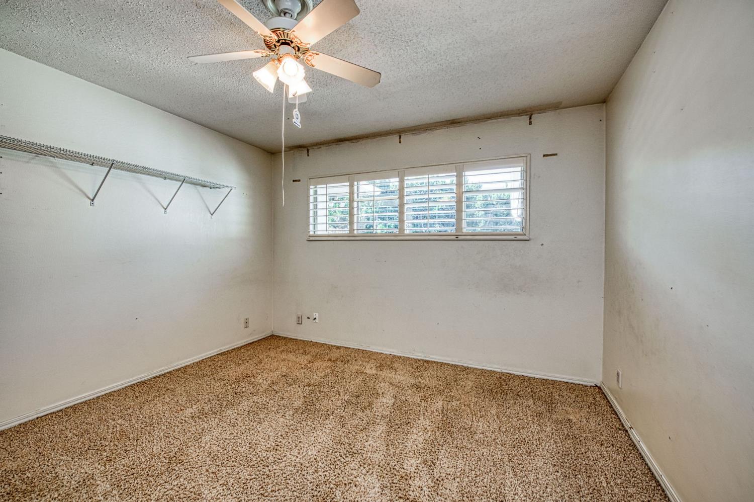 1265 E Portals Ave, Fresno, CA 93710