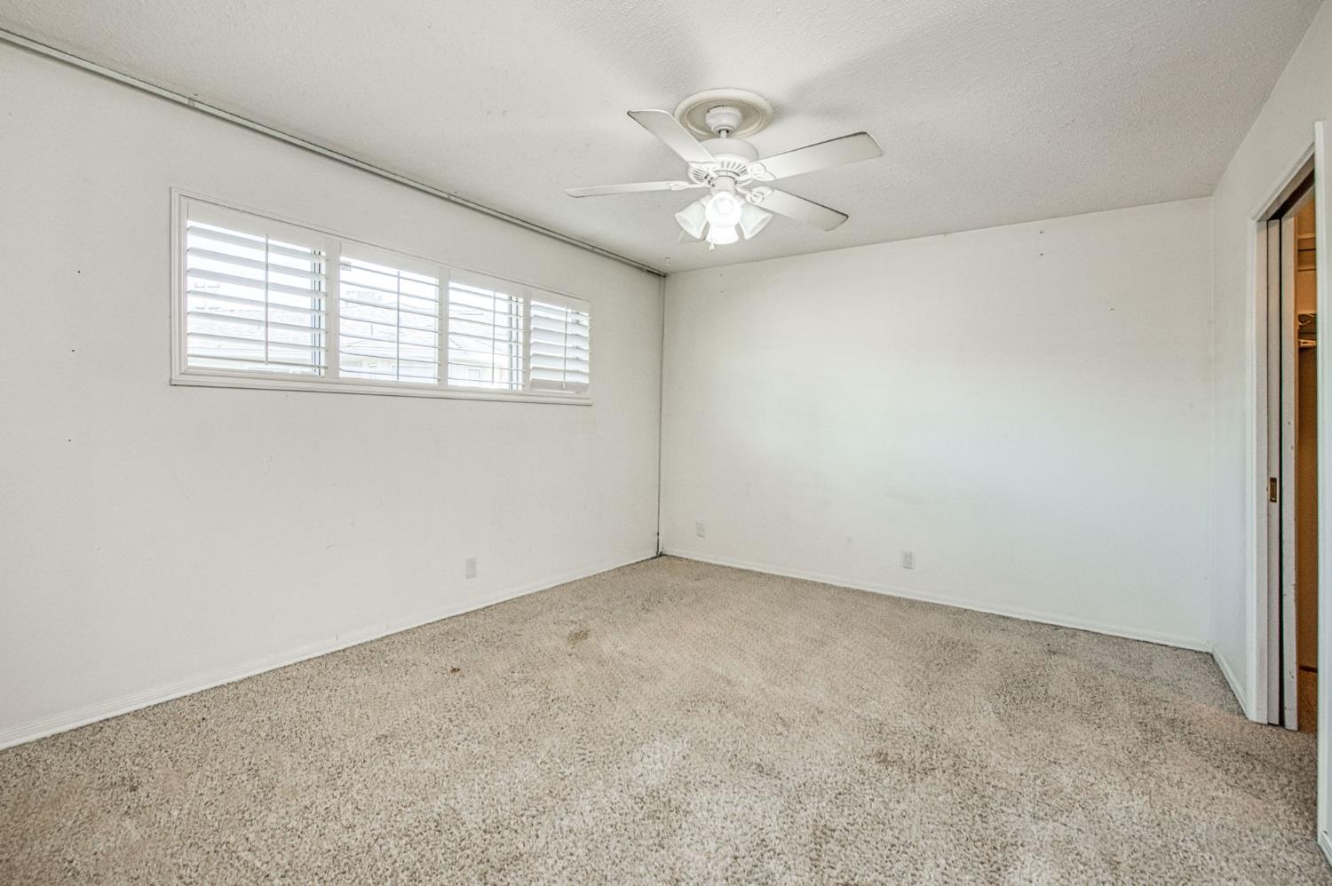 1265 E Portals Ave, Fresno, CA 93710