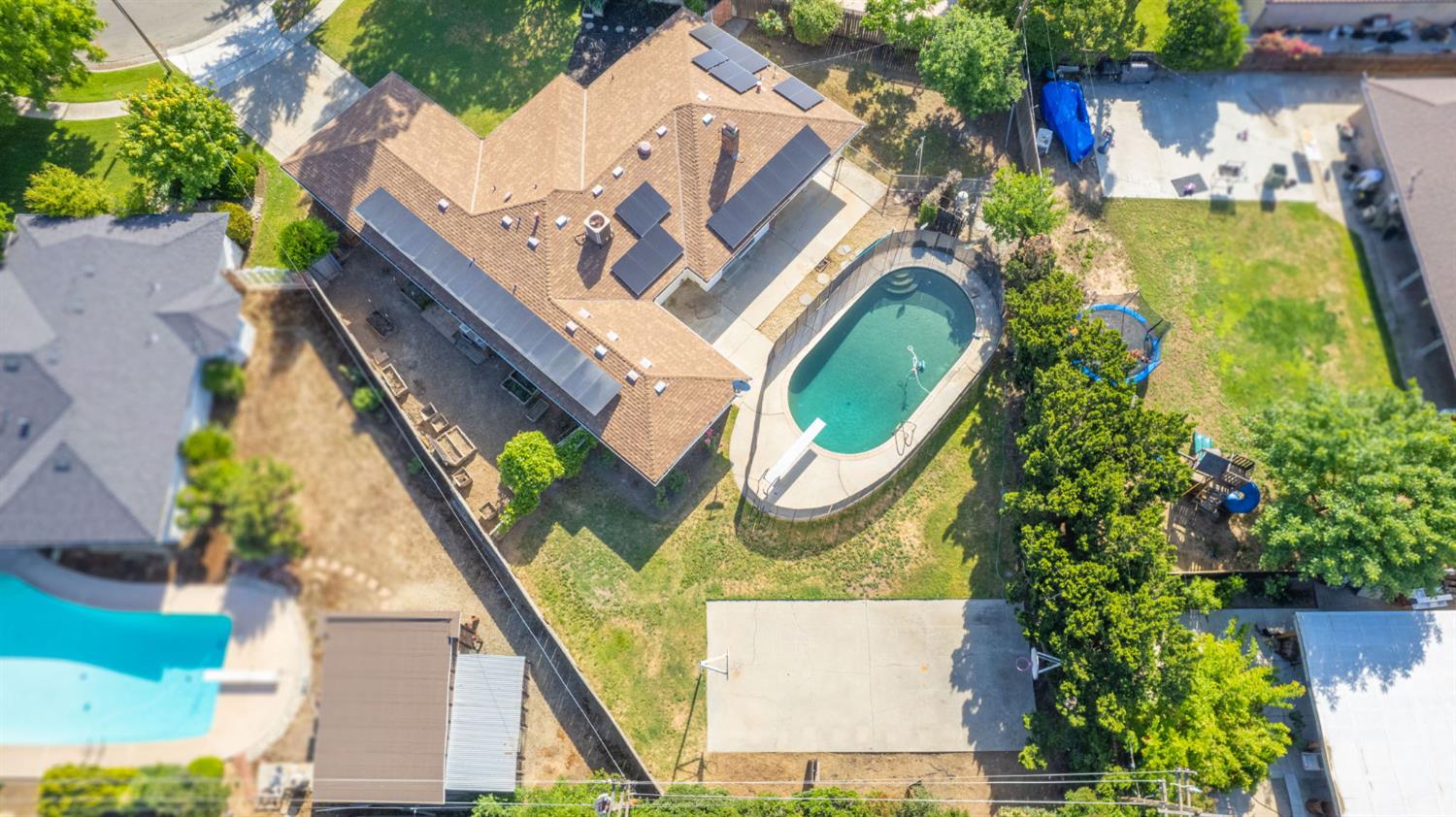 1265 E Portals Ave, Fresno, CA 93710