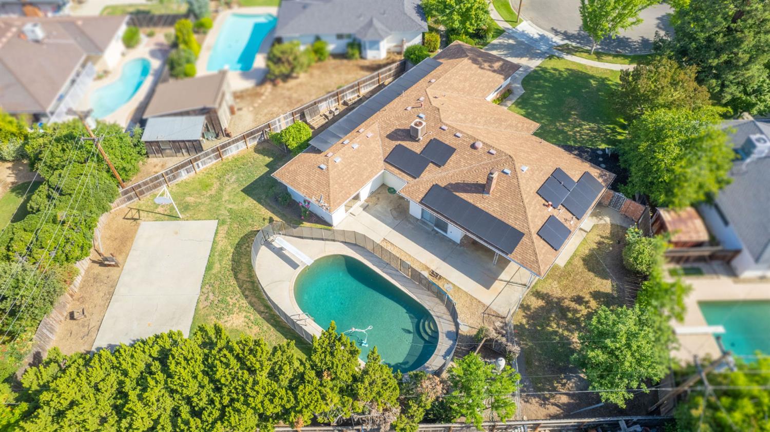 1265 E Portals Ave, Fresno, CA 93710