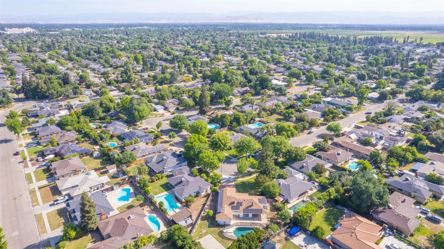 1265 E Portals Ave, Fresno, CA 93710