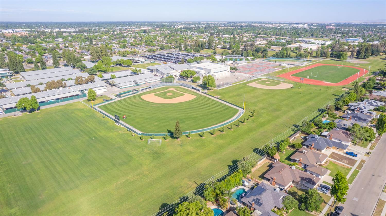 1265 E Portals Ave, Fresno, CA 93710