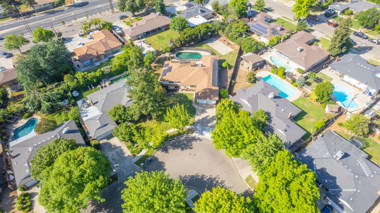 1265 E Portals Ave, Fresno, CA 93710