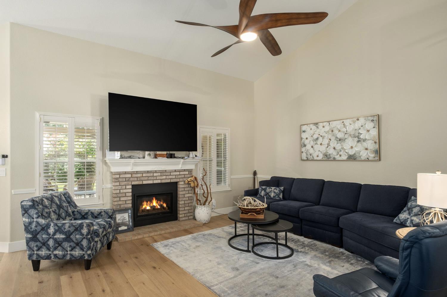 1795 E Turnberry Ave, Fresno, CA 93730