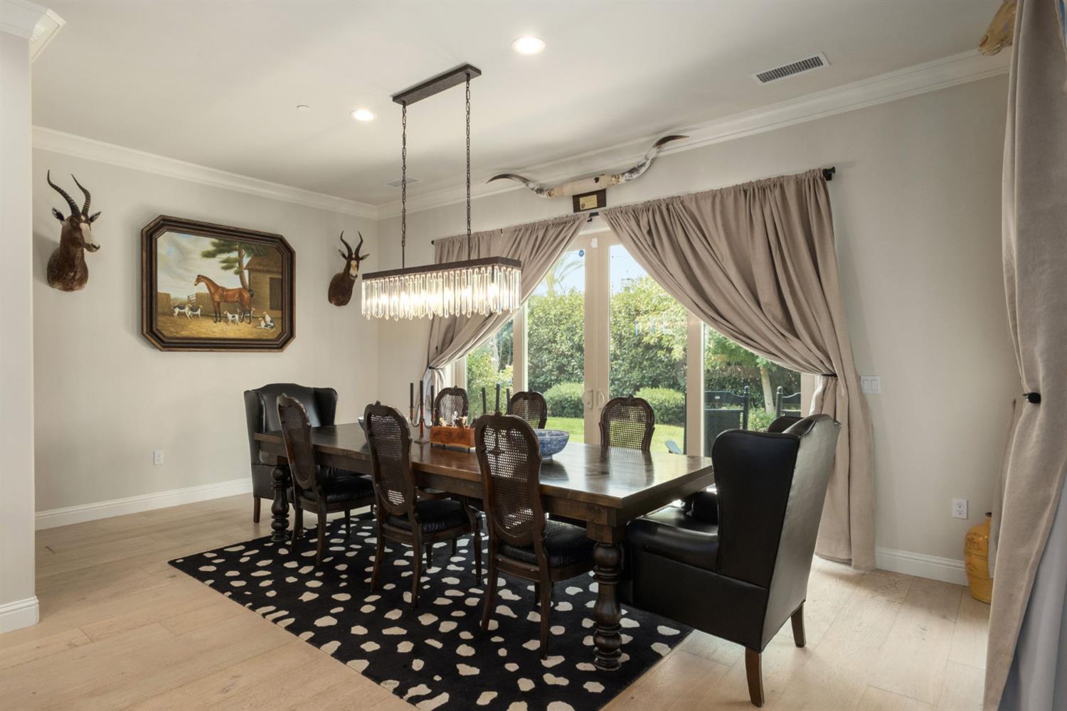 11865 N Ridgeway Dr, Fresno, CA 93730