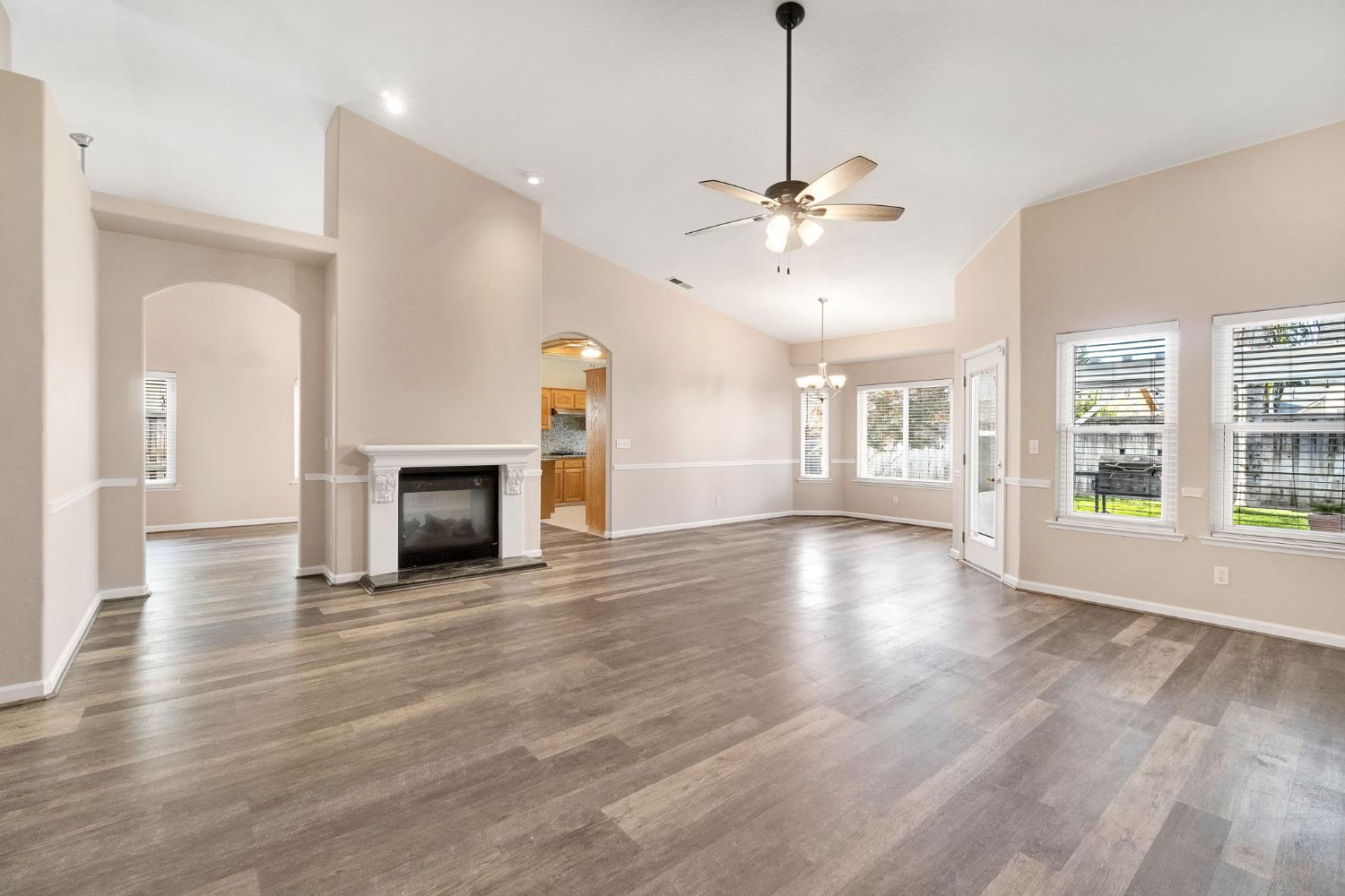 4681 W Morris Ave, Fresno, CA 93722