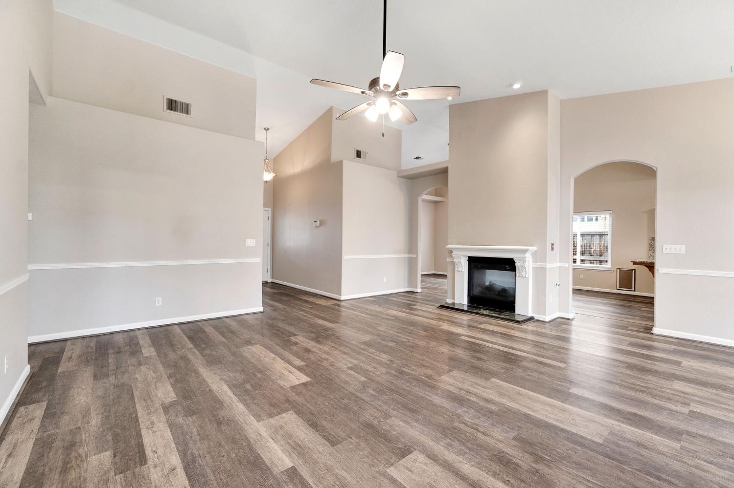 4681 W Morris Ave, Fresno, CA 93722