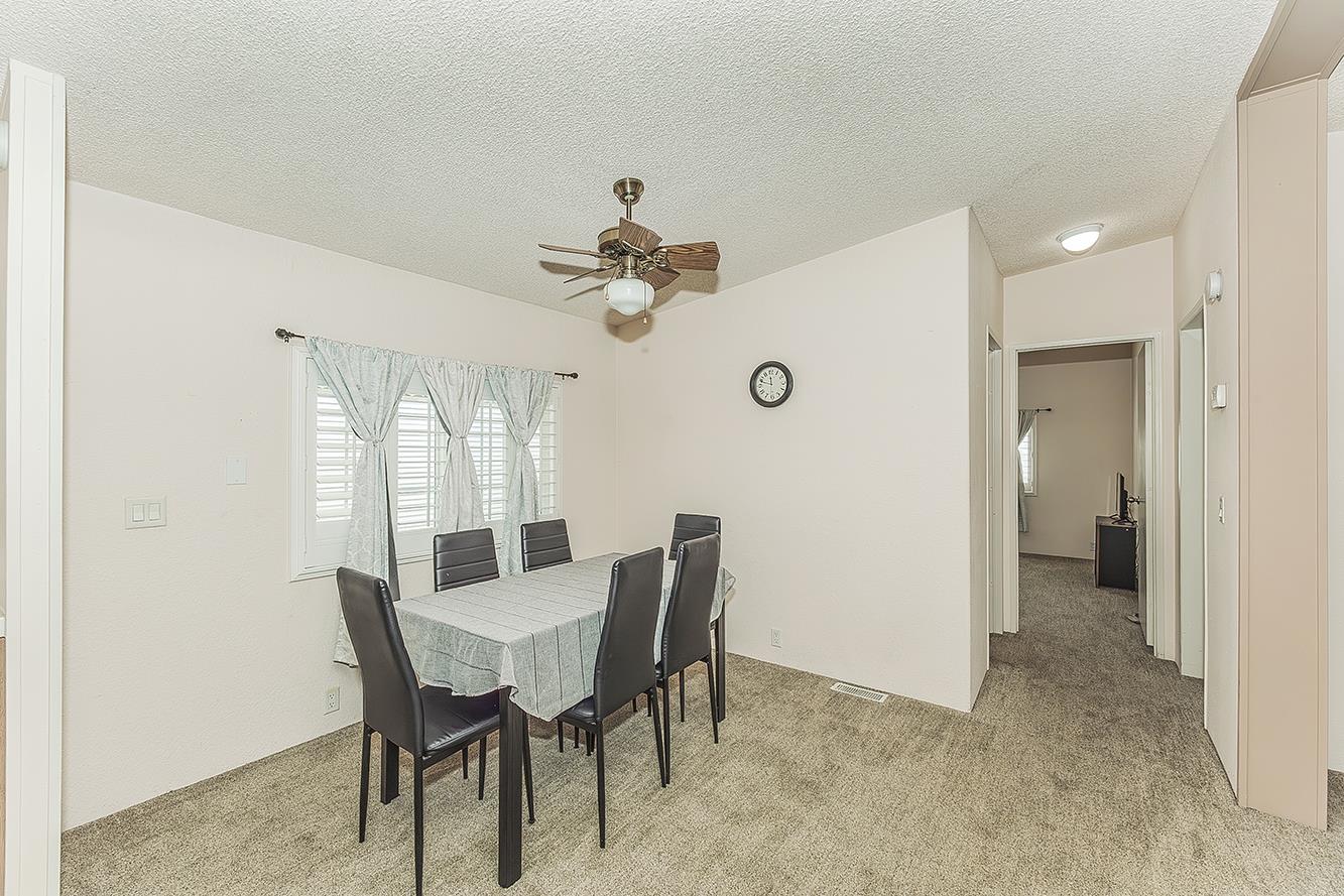 1551 6th Ave #35, Kingsburg, CA 93631