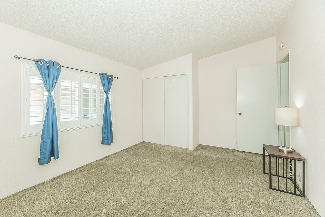 1551 6th Ave #35, Kingsburg, CA 93631