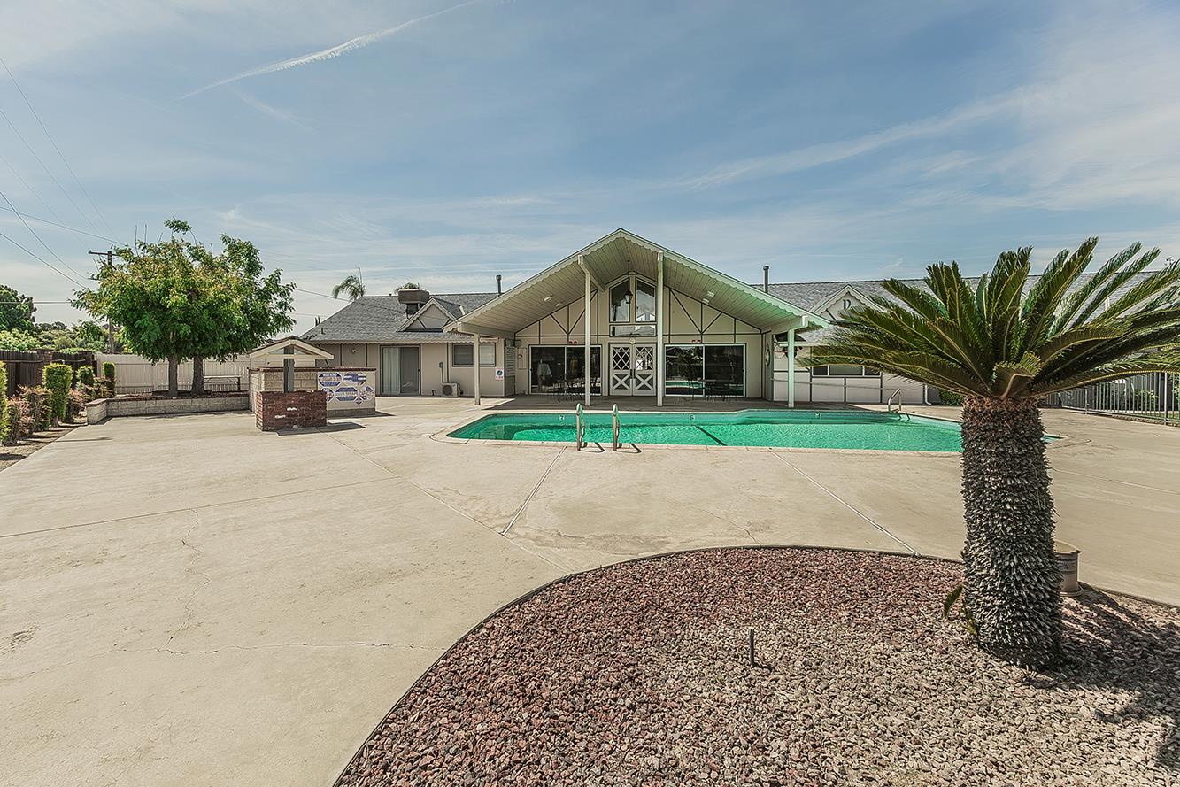 1551 6th Ave #35, Kingsburg, CA 93631