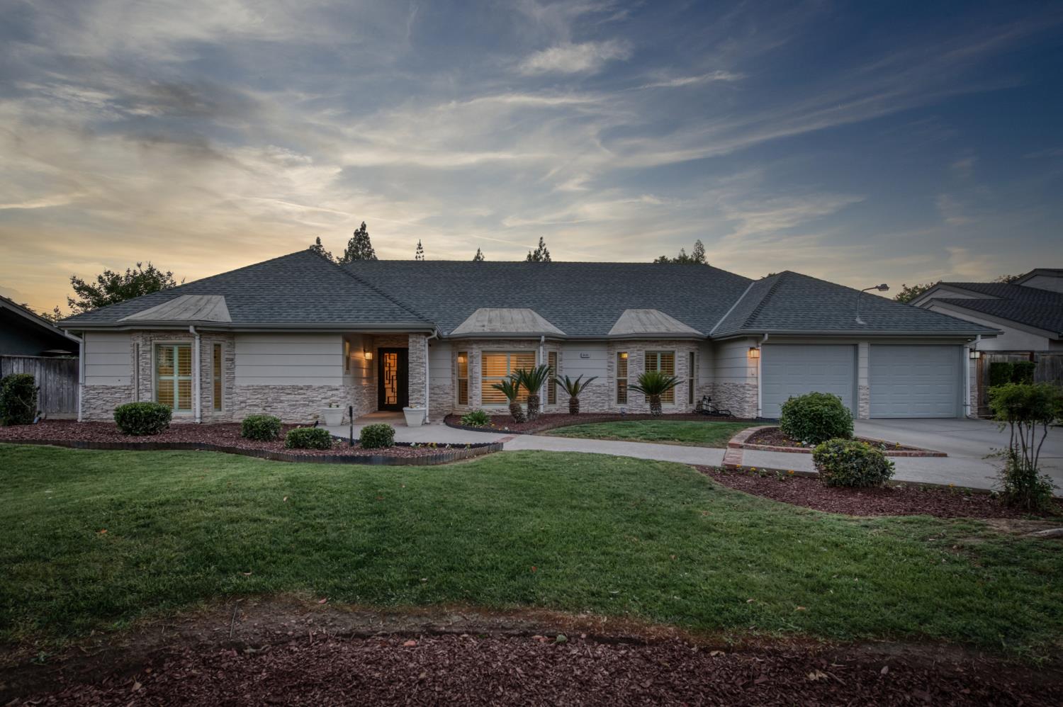 5431 N Kavanagh Ave, Fresno, CA 93711