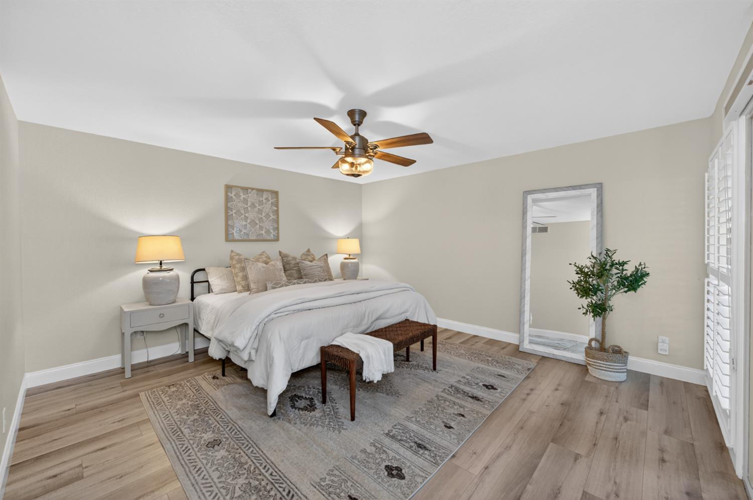 5431 N Kavanagh Ave, Fresno, CA 93711