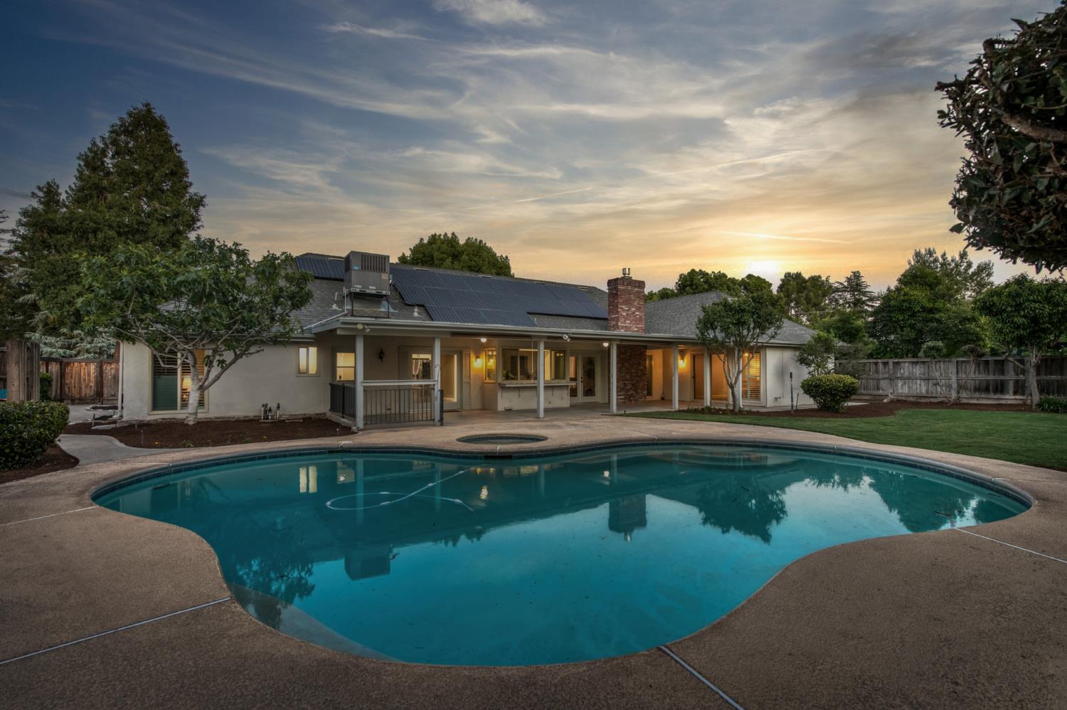 5431 N Kavanagh Ave, Fresno, CA 93711