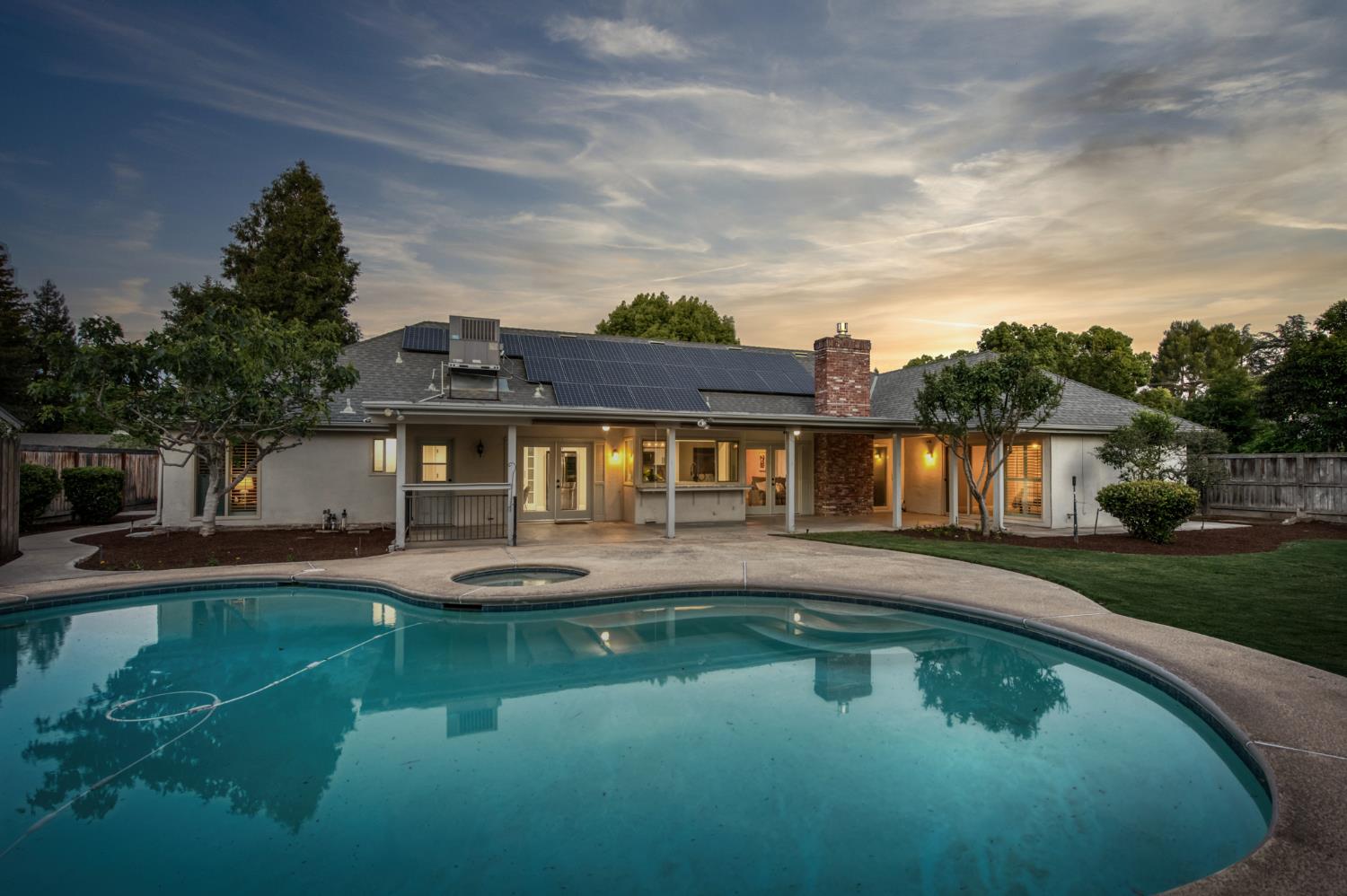 5431 N Kavanagh Ave, Fresno, CA 93711