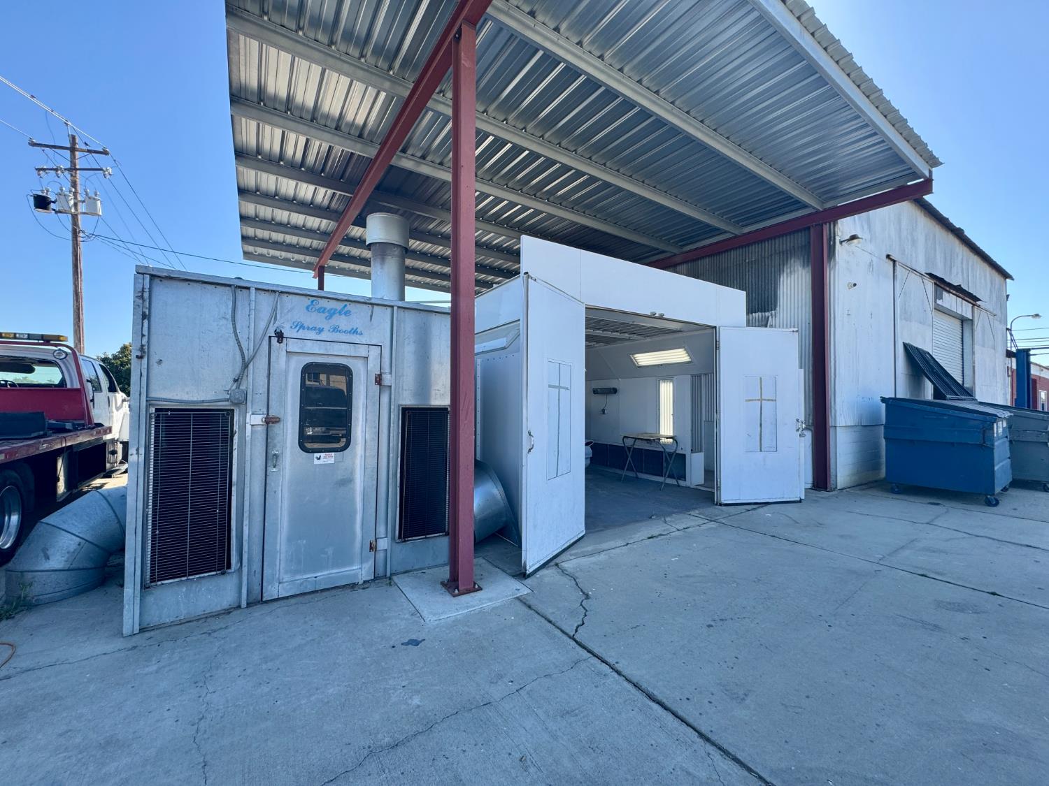 1217 E Yosemite Ave, Madera, CA 93638