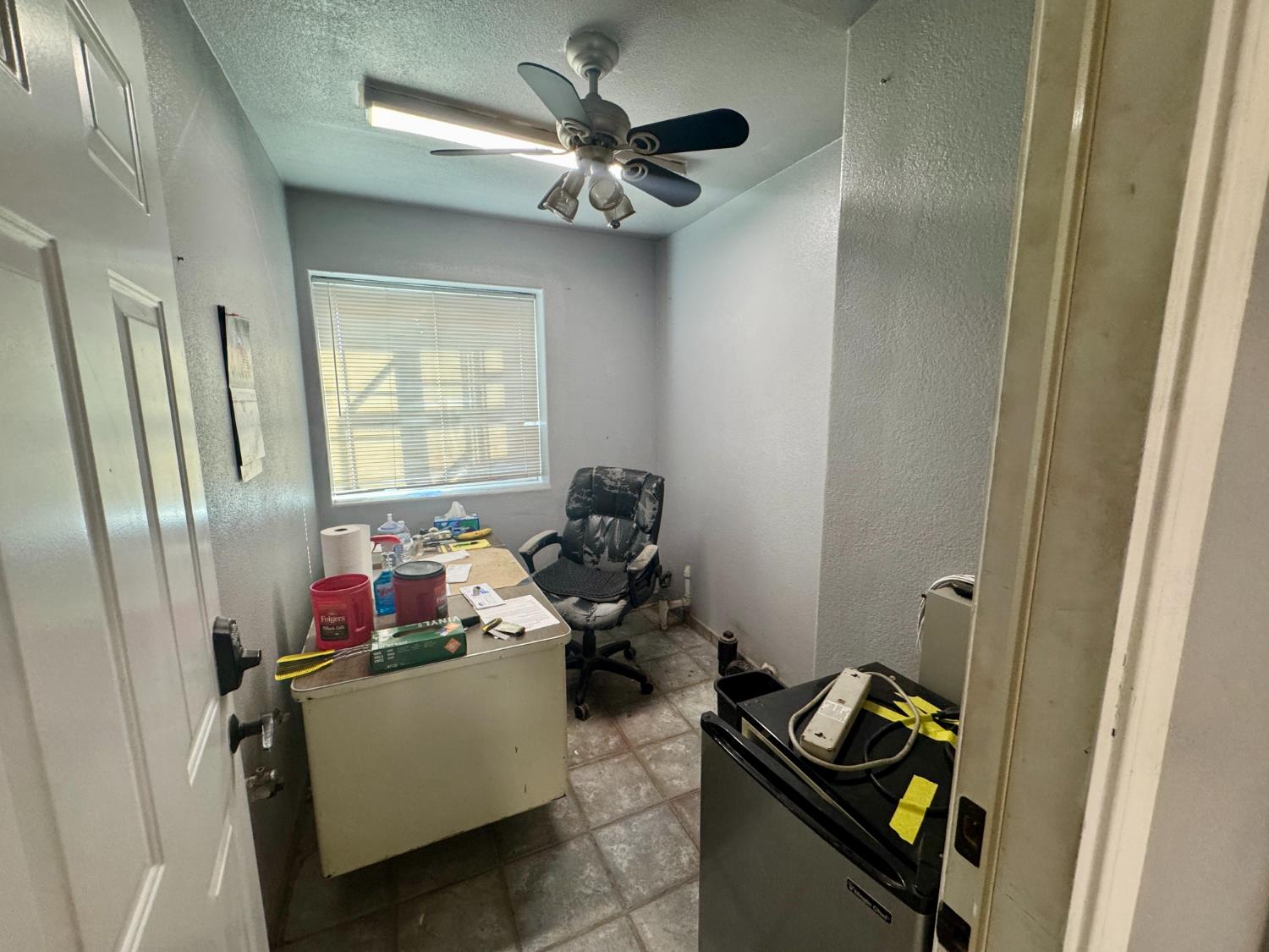 1217 E Yosemite Ave, Madera, CA 93638