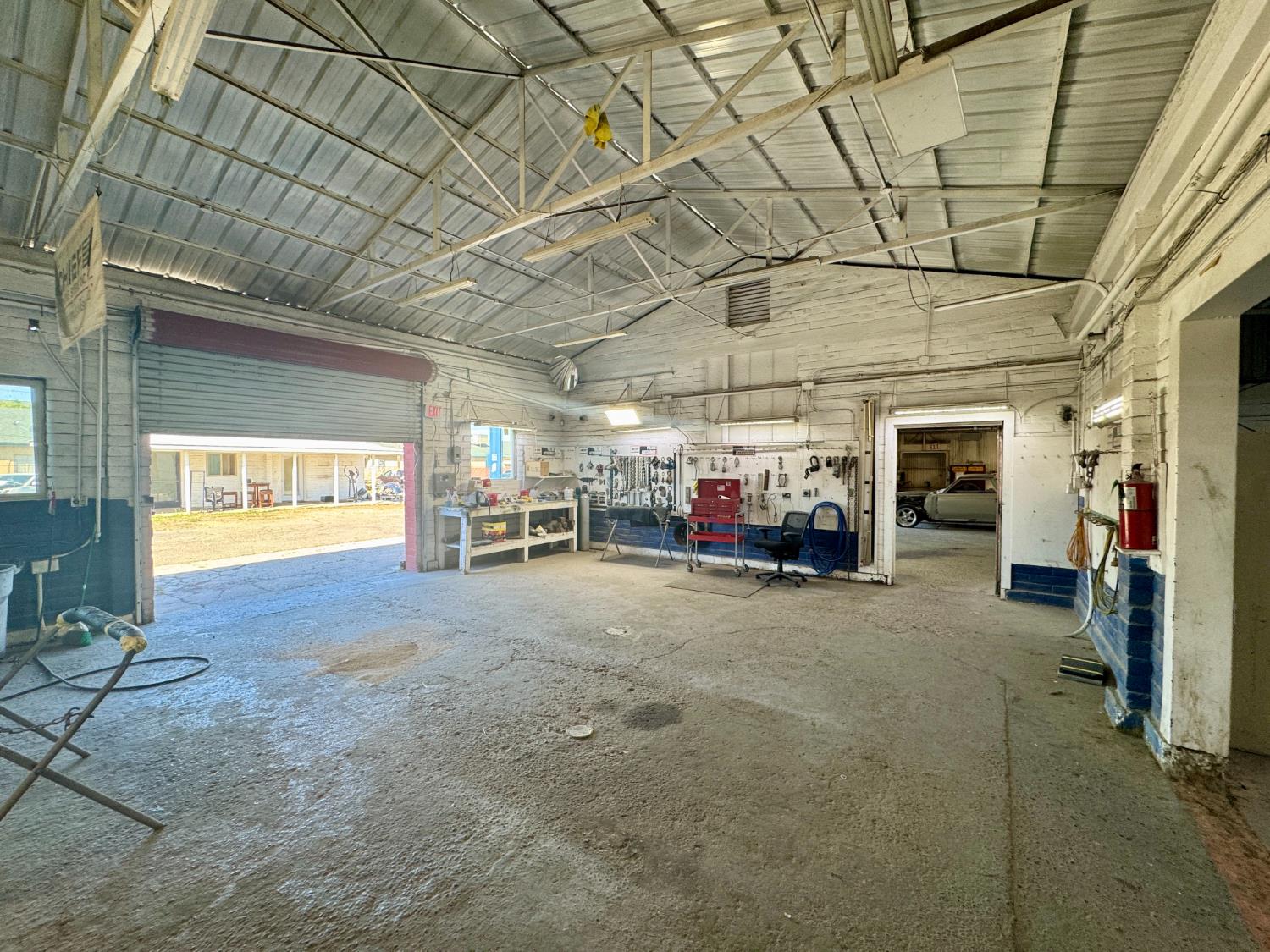 1217 E Yosemite Ave, Madera, CA 93638