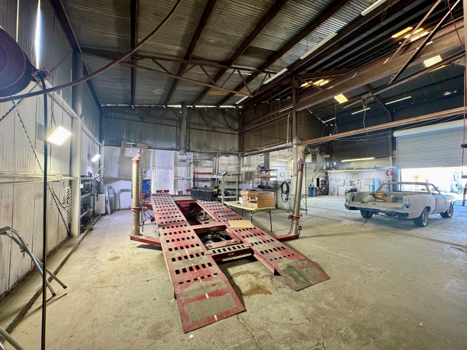 1217 E Yosemite Ave, Madera, CA 93638