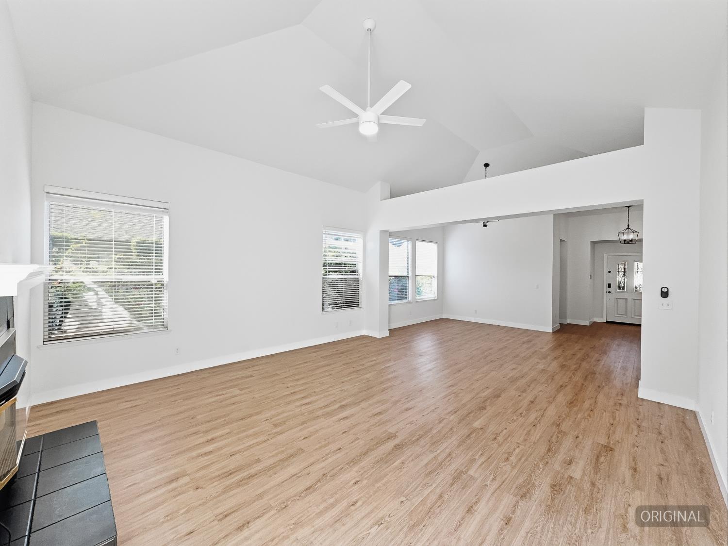 6624 N Wembley Dr, Fresno, CA 93711